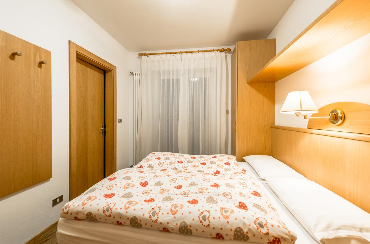 Garni Tyrolia Otel Campitello di Fassa Dış mekan fotoğraf