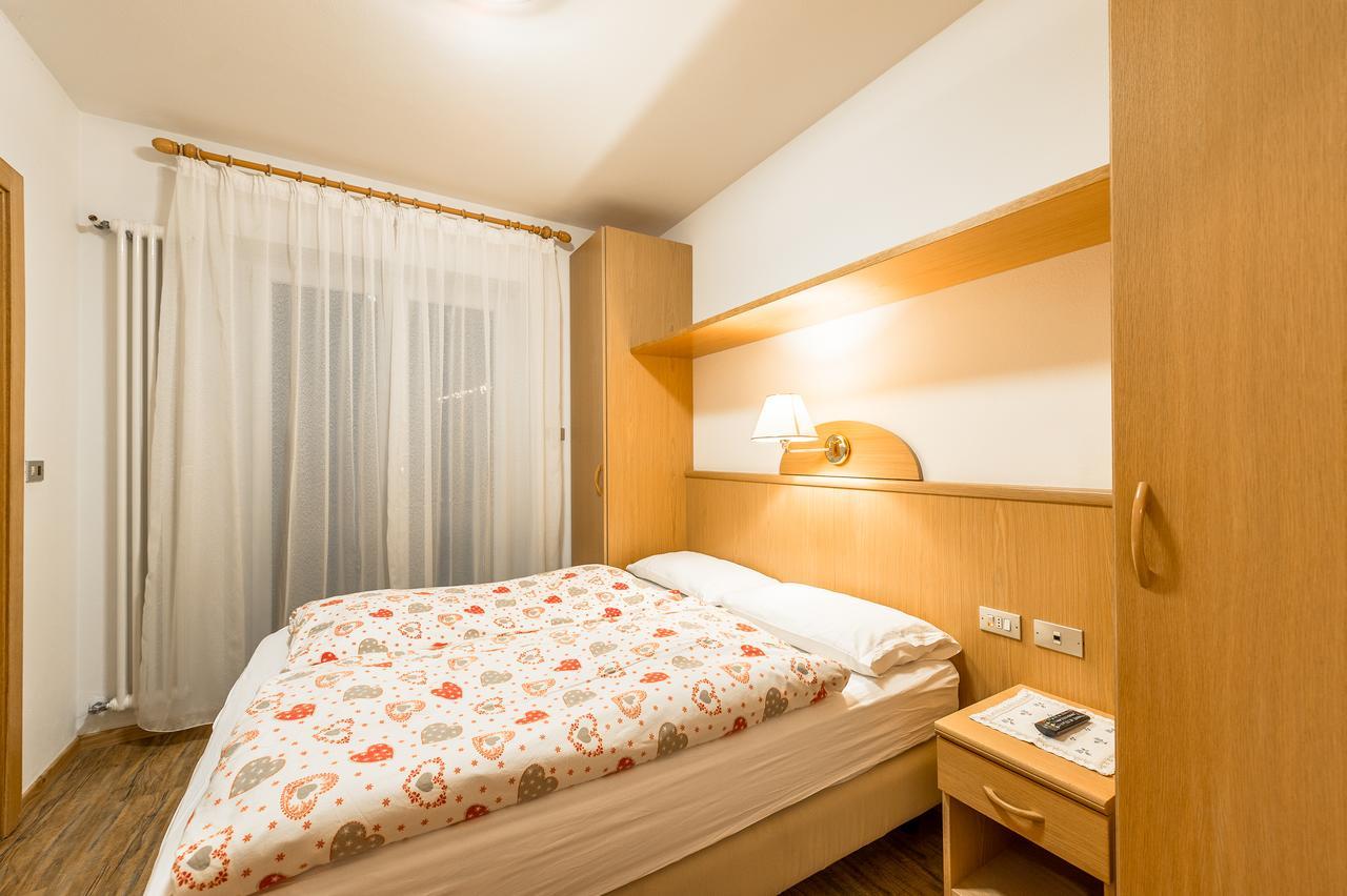 Garni Tyrolia Otel Campitello di Fassa Dış mekan fotoğraf